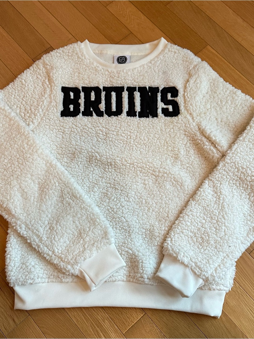 NHL White Sherpa Crewneck with Black BRUINS Logo